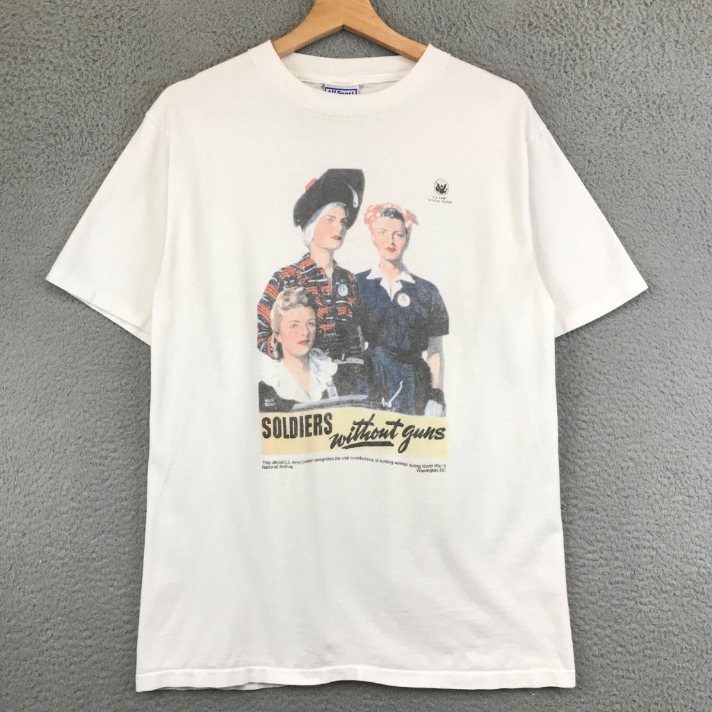 Vintage Women During World War 2, Soldiers Without Guns T Shirt M